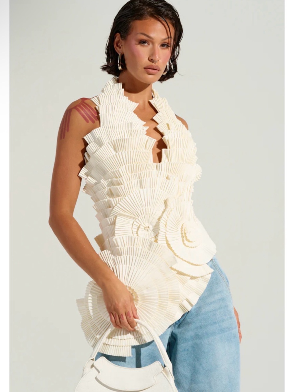NWT NEVER WORN AKIRA Textured Ivory Sleeveless Sculptural Dress Top